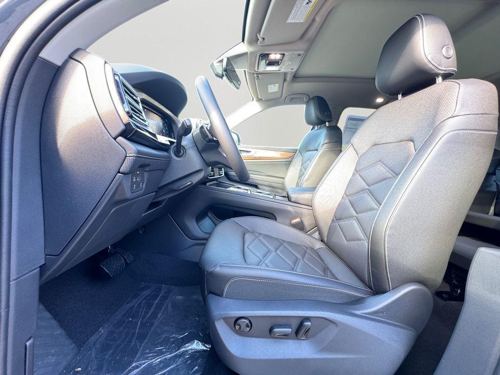 new 2026 Volkswagen Atlas car, priced at $46,166