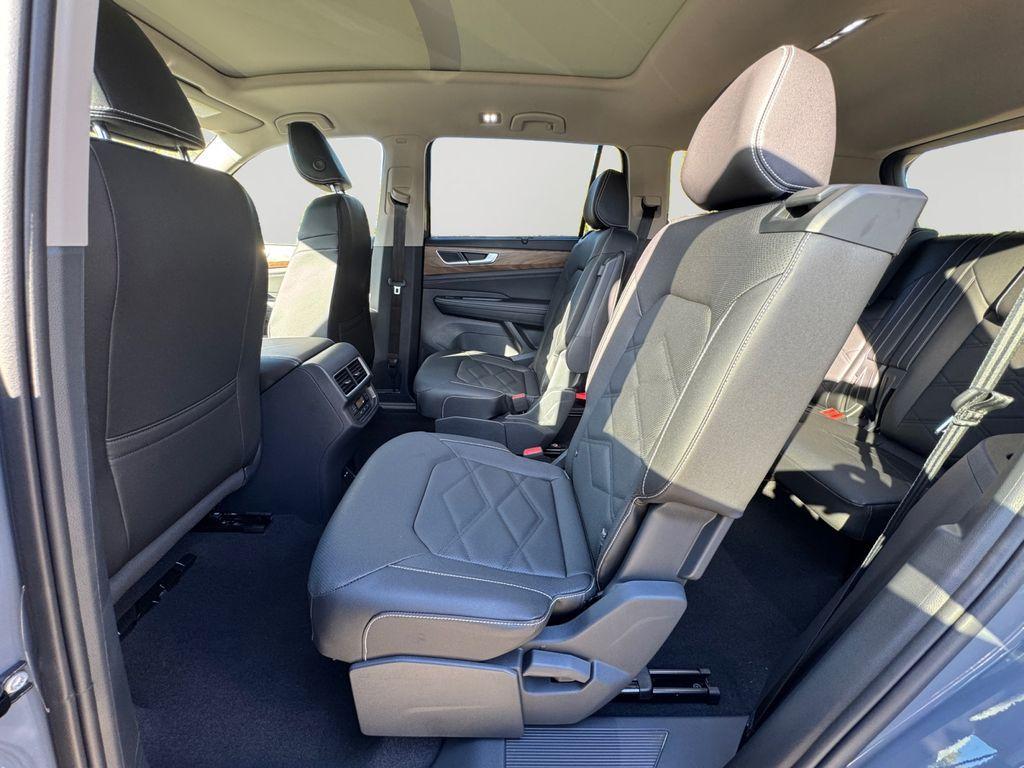 new 2026 Volkswagen Atlas car, priced at $46,166