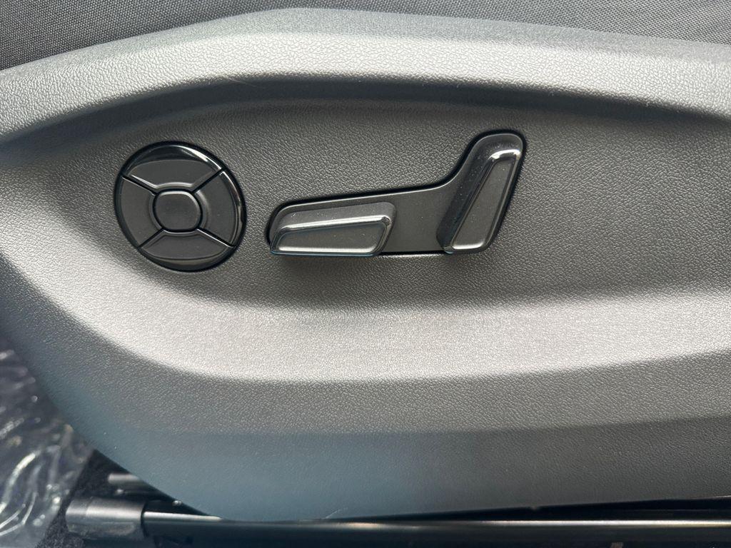 new 2026 Volkswagen Tiguan car, priced at $39,722