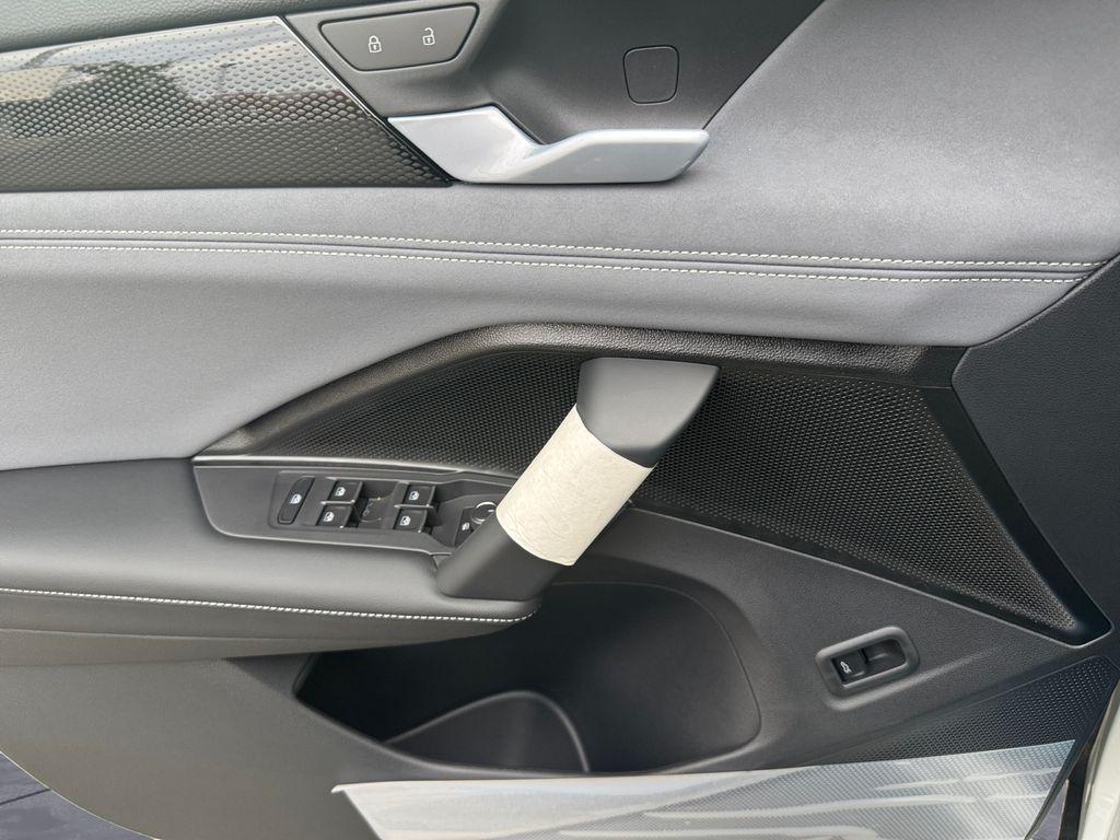 new 2026 Volkswagen Tiguan car, priced at $39,722