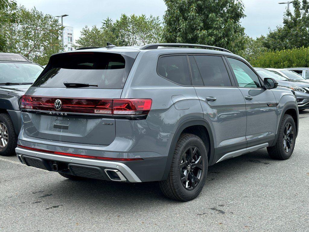 new 2024 Volkswagen Atlas car, priced at $42,912