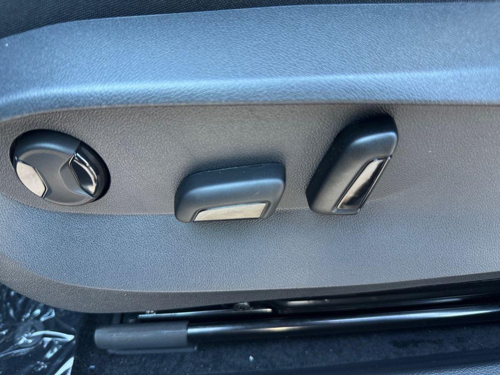 new 2026 Volkswagen Taos car, priced at $33,219