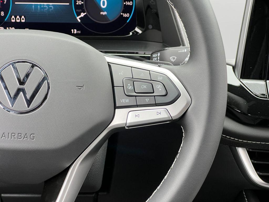 new 2026 Volkswagen Atlas Cross Sport car, priced at $43,622