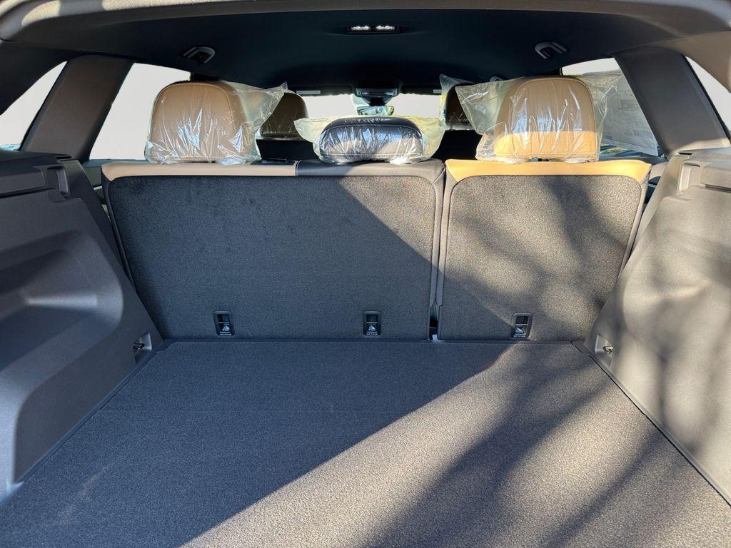 new 2026 Volkswagen Atlas Cross Sport car, priced at $37,511