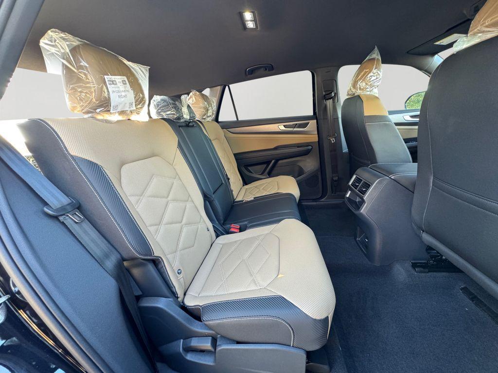 new 2026 Volkswagen Atlas Cross Sport car, priced at $37,511