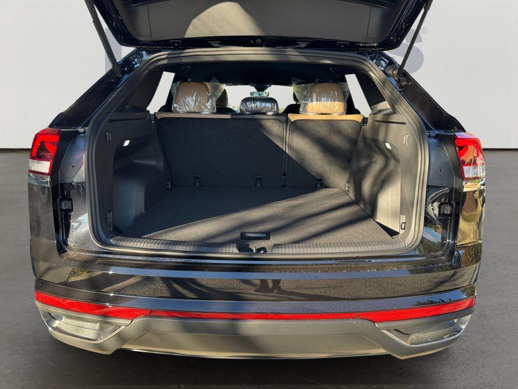 new 2026 Volkswagen Atlas Cross Sport car, priced at $37,511