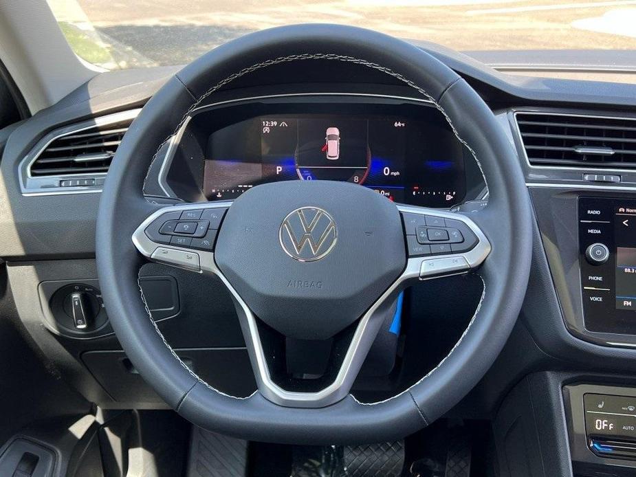 new 2024 Volkswagen Tiguan car, priced at $33,708