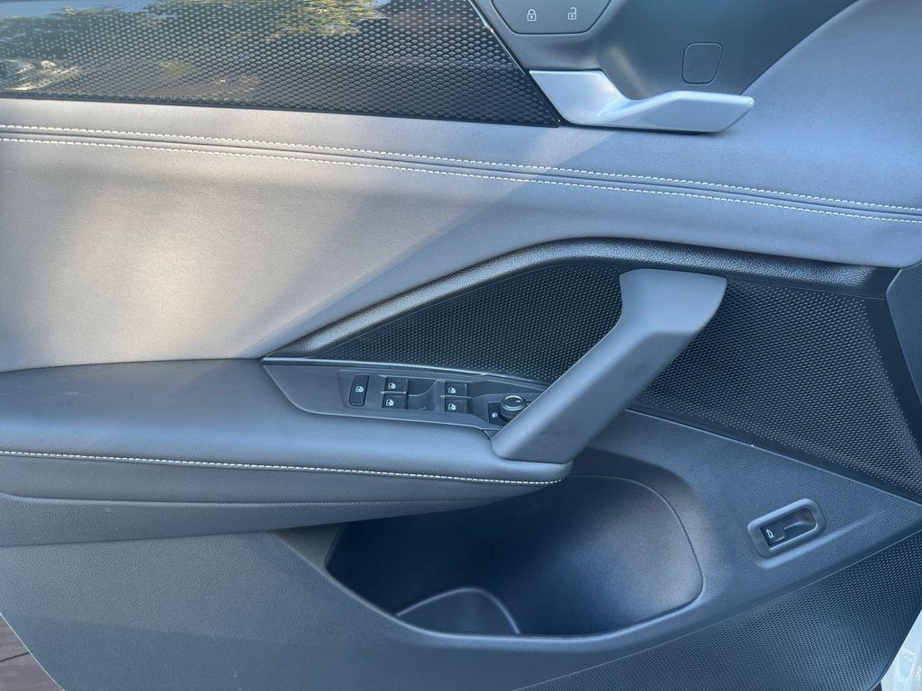 new 2025 Volkswagen Tiguan car, priced at $32,242