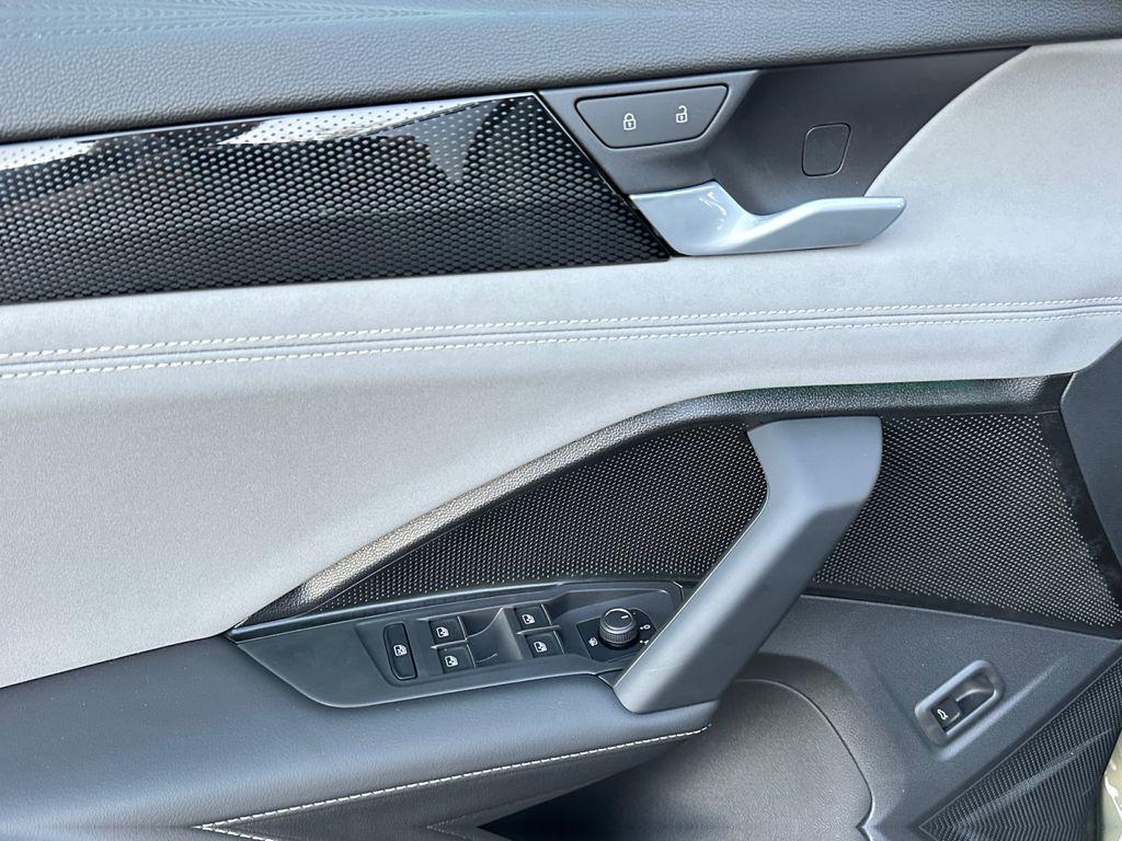 new 2025 Volkswagen Tiguan car, priced at $38,586