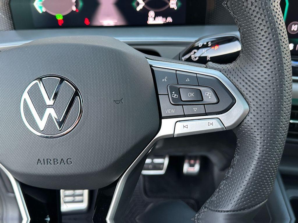 new 2025 Volkswagen Tiguan car, priced at $38,586