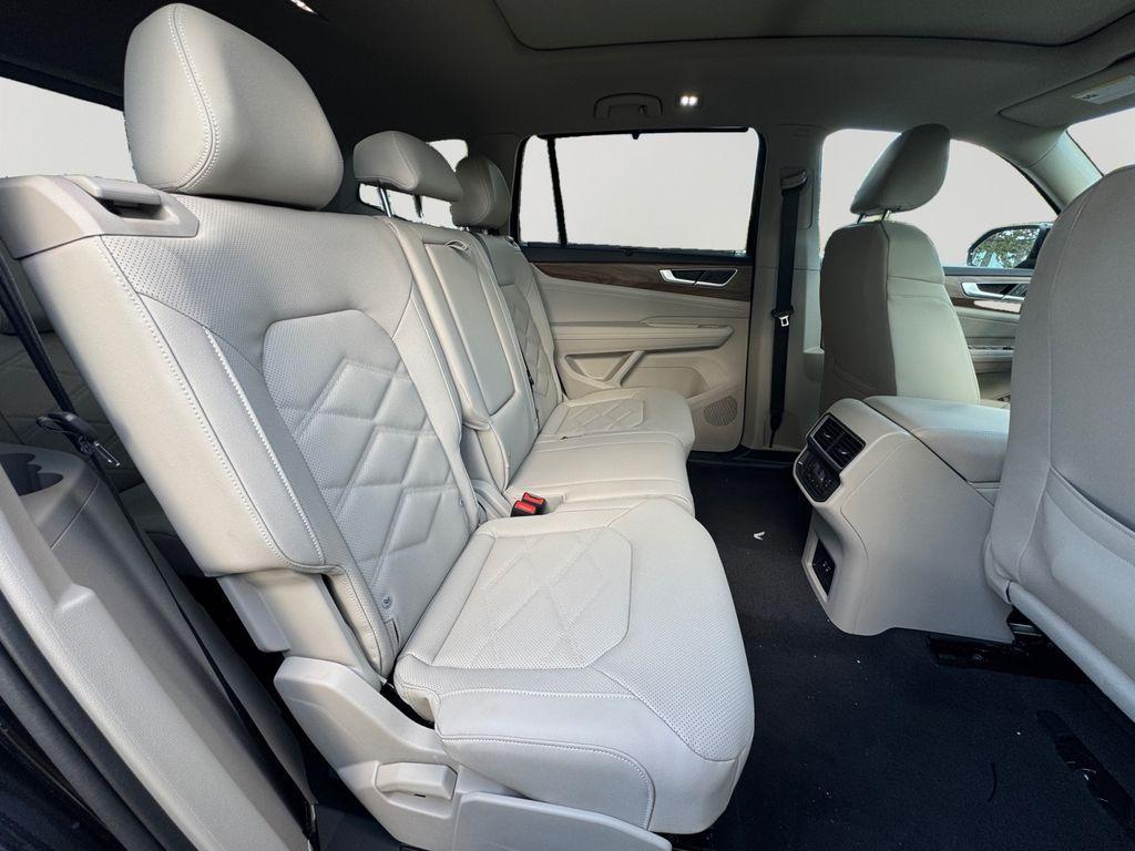 new 2026 Volkswagen Atlas car, priced at $45,408