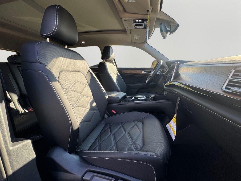 new 2026 Volkswagen Atlas car, priced at $45,705