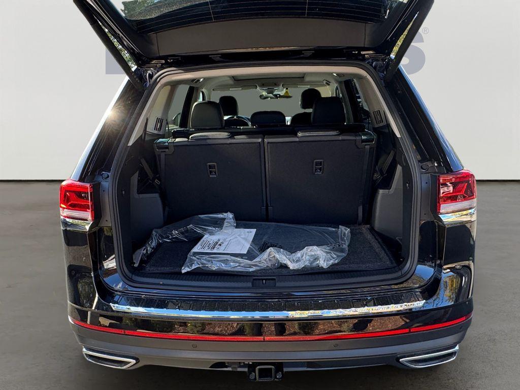 new 2026 Volkswagen Atlas car, priced at $45,705