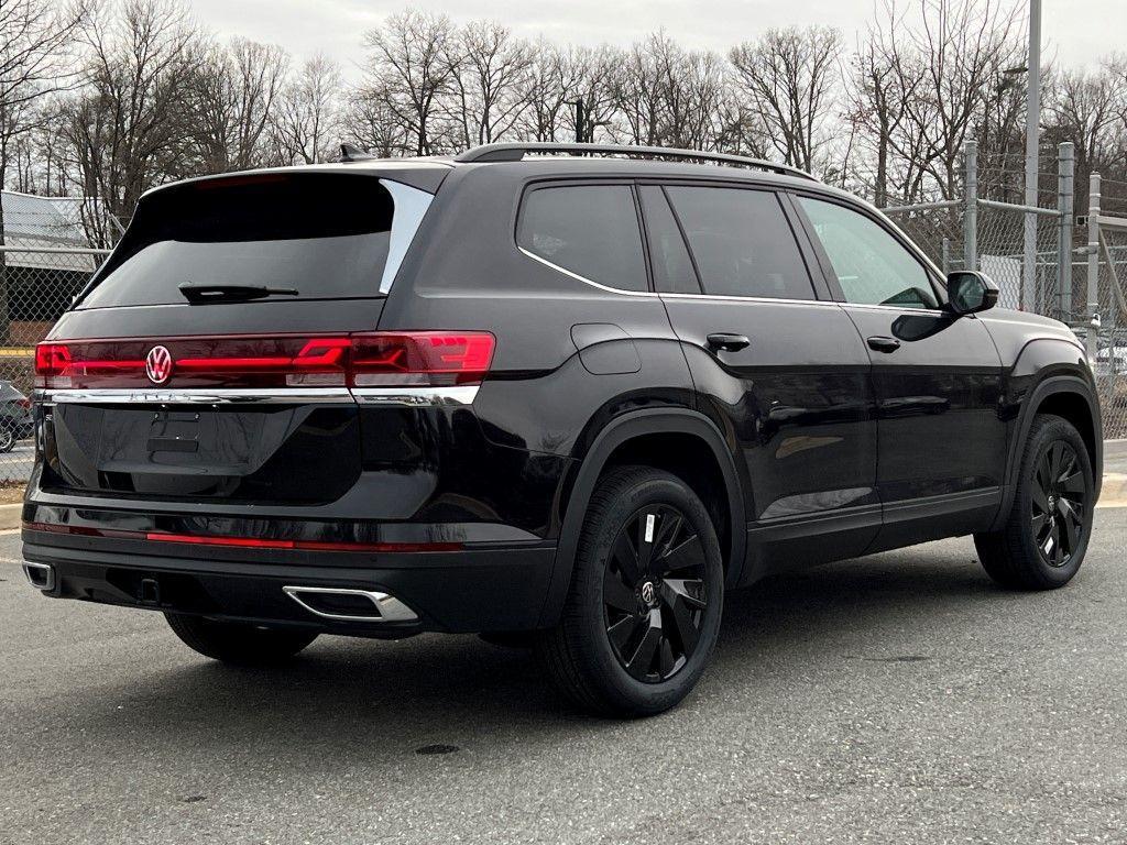 new 2024 Volkswagen Atlas car, priced at $39,041