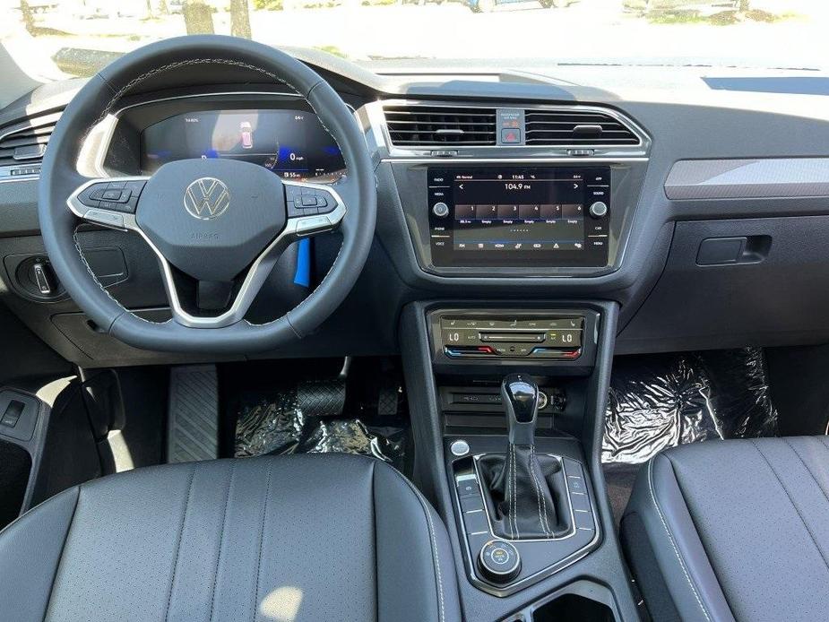 new 2024 Volkswagen Tiguan car, priced at $33,708