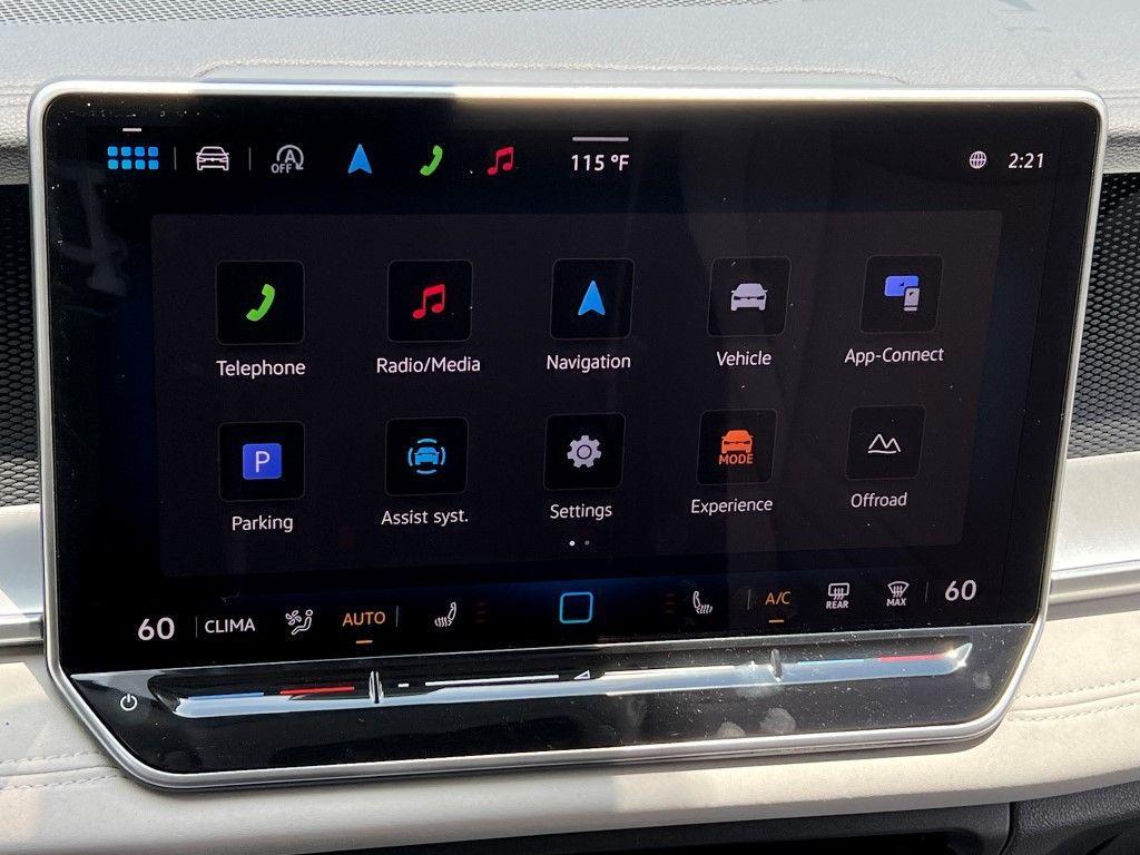 new 2025 Volkswagen Tiguan car, priced at $33,683