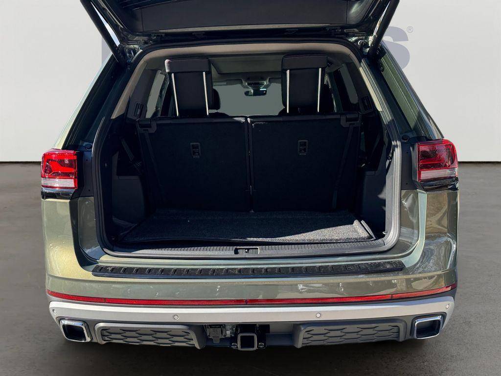 new 2026 Volkswagen Atlas car, priced at $47,620