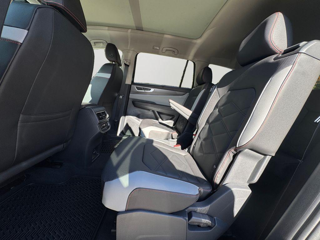 new 2026 Volkswagen Atlas car, priced at $47,620