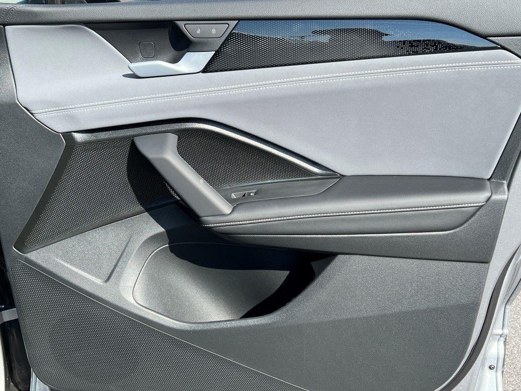 new 2025 Volkswagen Tiguan car, priced at $33,820