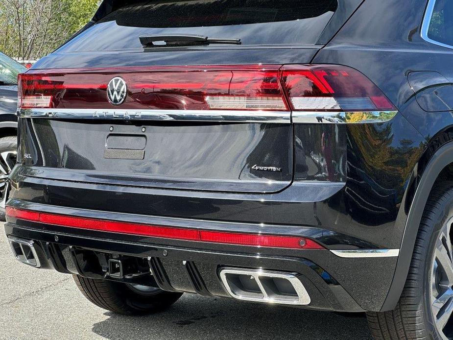 new 2024 Volkswagen Atlas Cross Sport car, priced at $43,566