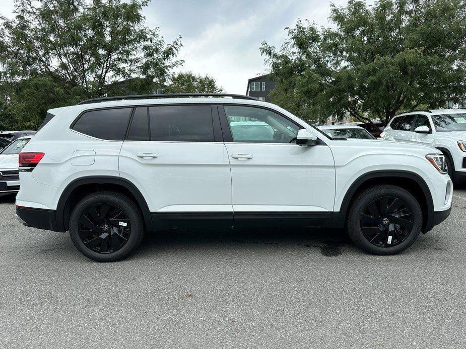 new 2024 Volkswagen Atlas car, priced at $40,663