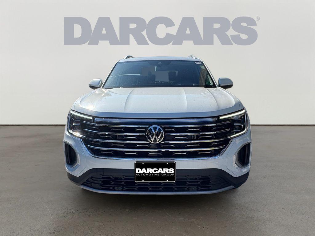 new 2025 Volkswagen Atlas car, priced at $43,692
