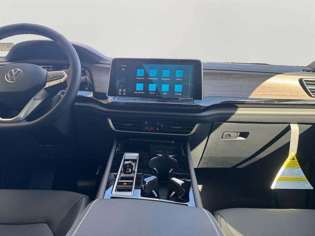 new 2025 Volkswagen Atlas car, priced at $43,692