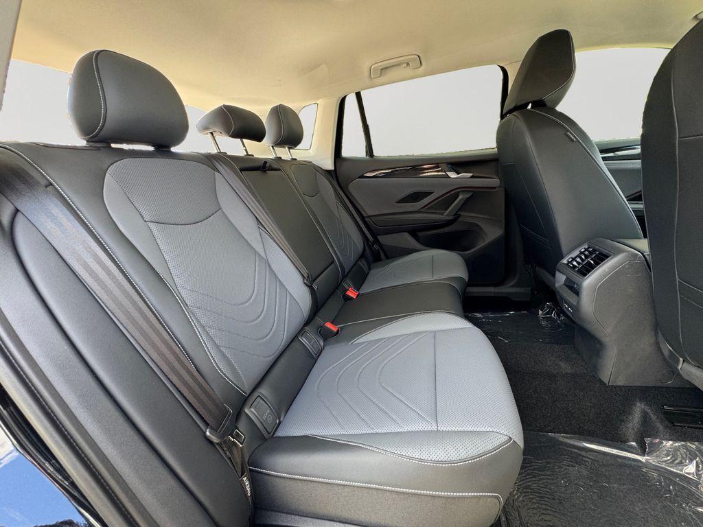 new 2025 Volkswagen Tiguan car, priced at $31,887