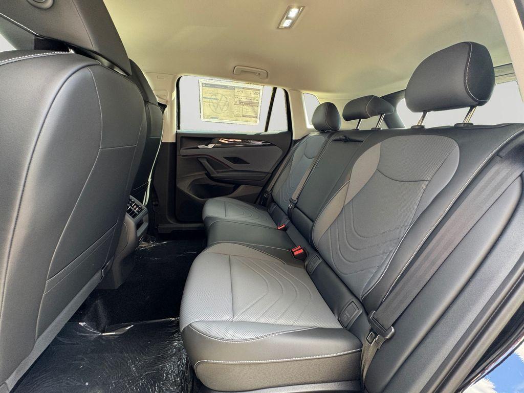 new 2025 Volkswagen Tiguan car, priced at $31,887