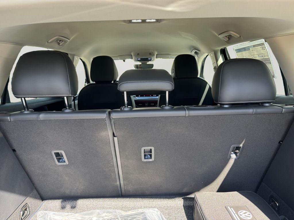 new 2025 Volkswagen Tiguan car, priced at $31,887