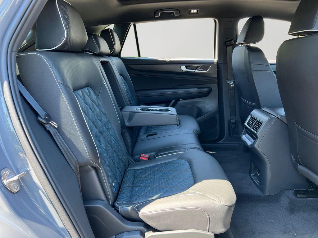 new 2026 Volkswagen Atlas Cross Sport car, priced at $55,101