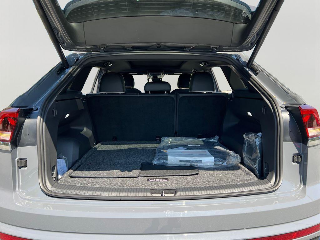 new 2026 Volkswagen Atlas Cross Sport car, priced at $55,101