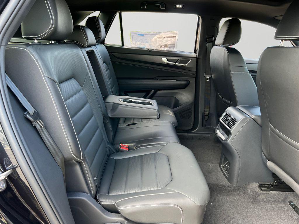 new 2026 Volkswagen Atlas Cross Sport car, priced at $51,035