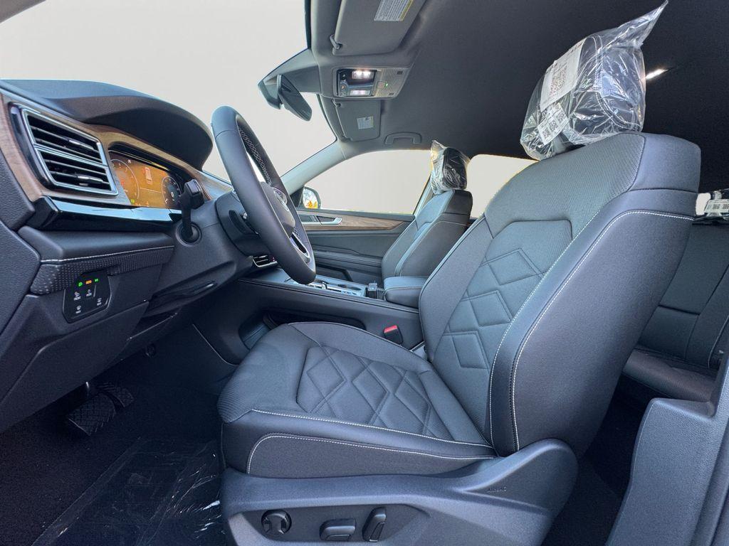 new 2026 Volkswagen Atlas car, priced at $39,263