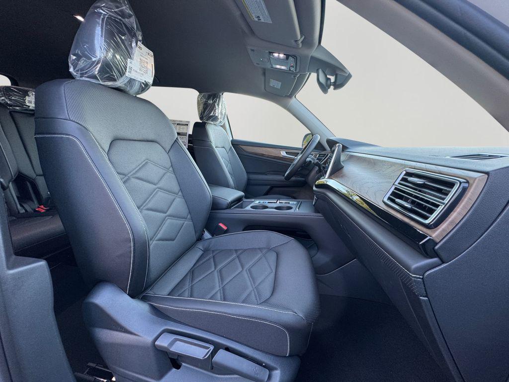 new 2026 Volkswagen Atlas car, priced at $39,263