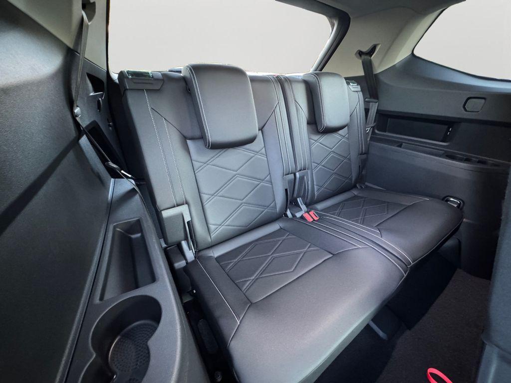 new 2026 Volkswagen Atlas car, priced at $39,263