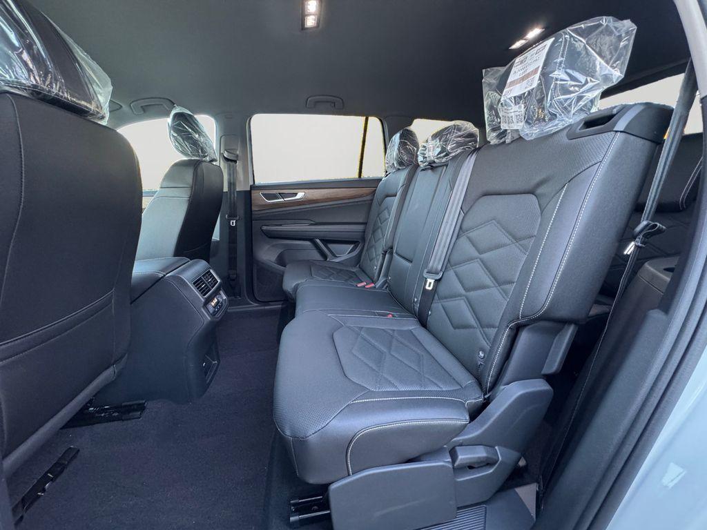 new 2026 Volkswagen Atlas car, priced at $39,263