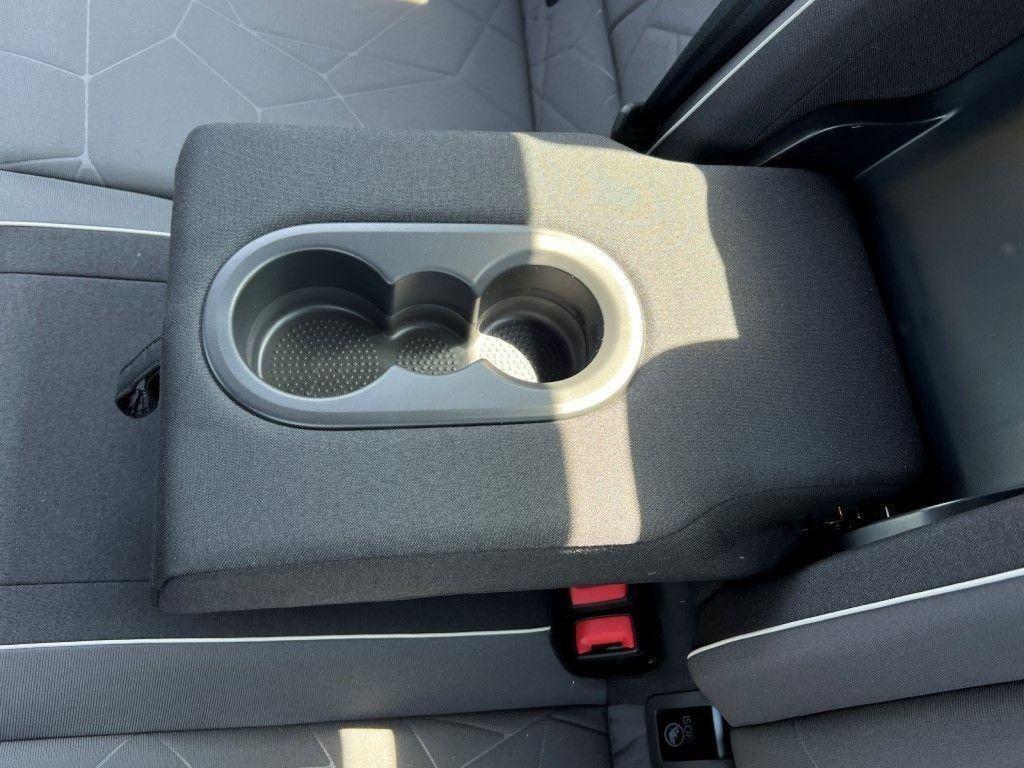 new 2025 Volkswagen Jetta car