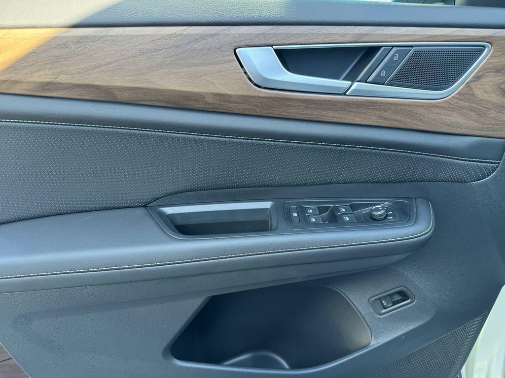 new 2026 Volkswagen Atlas car, priced at $46,186