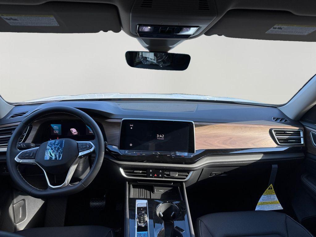 new 2026 Volkswagen Atlas car, priced at $46,186