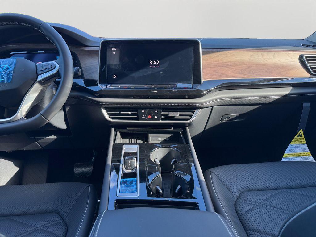 new 2026 Volkswagen Atlas car, priced at $46,186