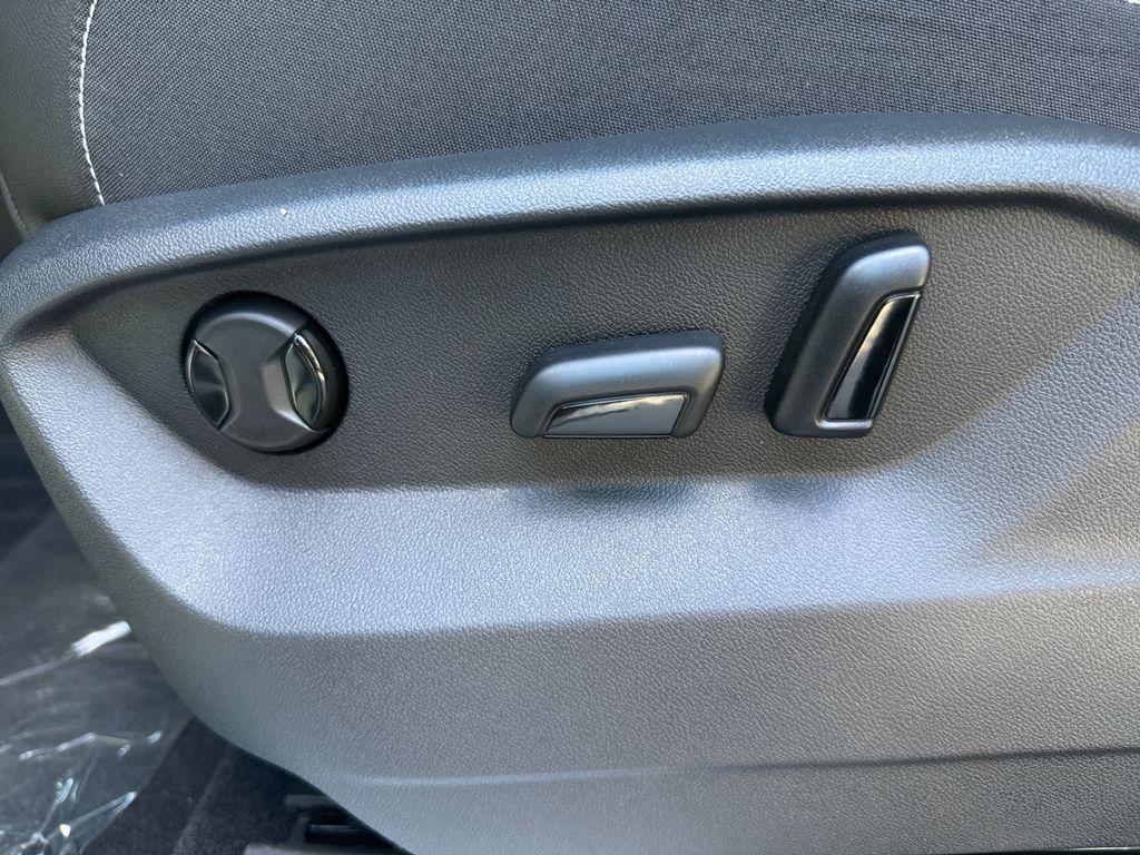 new 2026 Volkswagen Atlas car, priced at $46,186