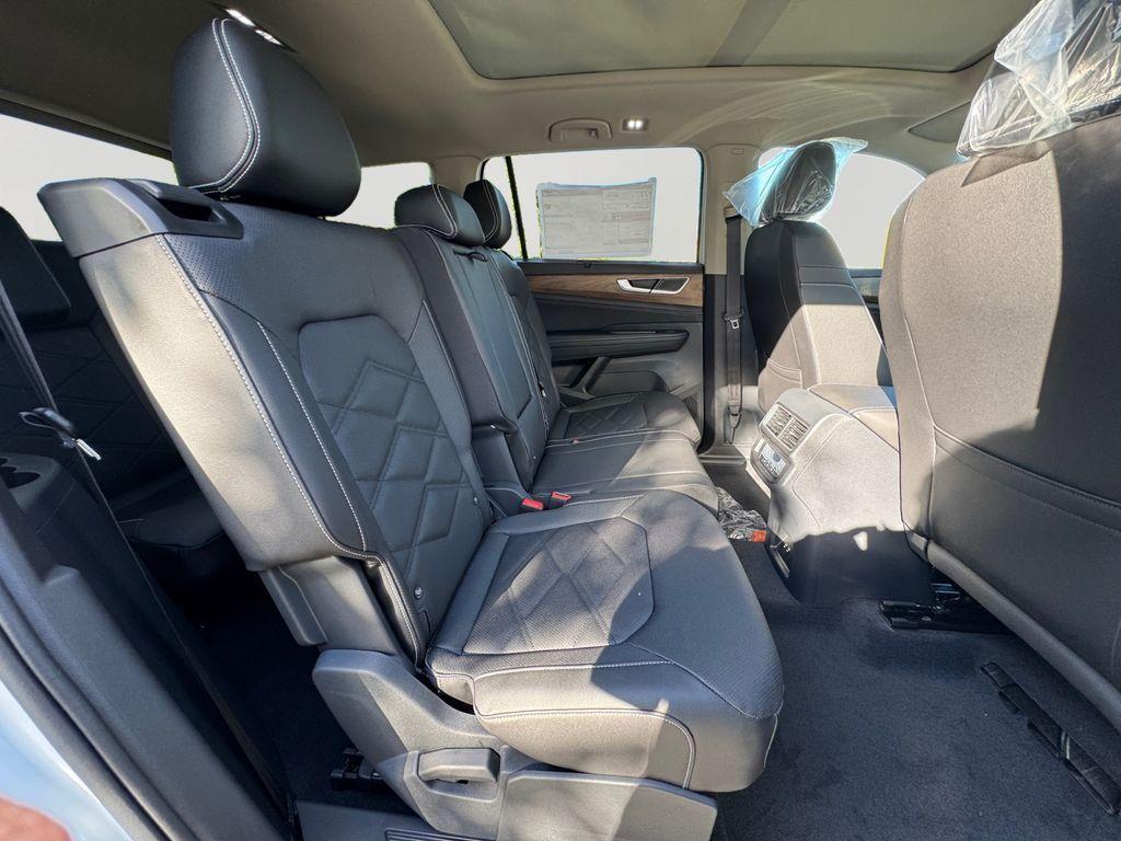 new 2026 Volkswagen Atlas car, priced at $46,186