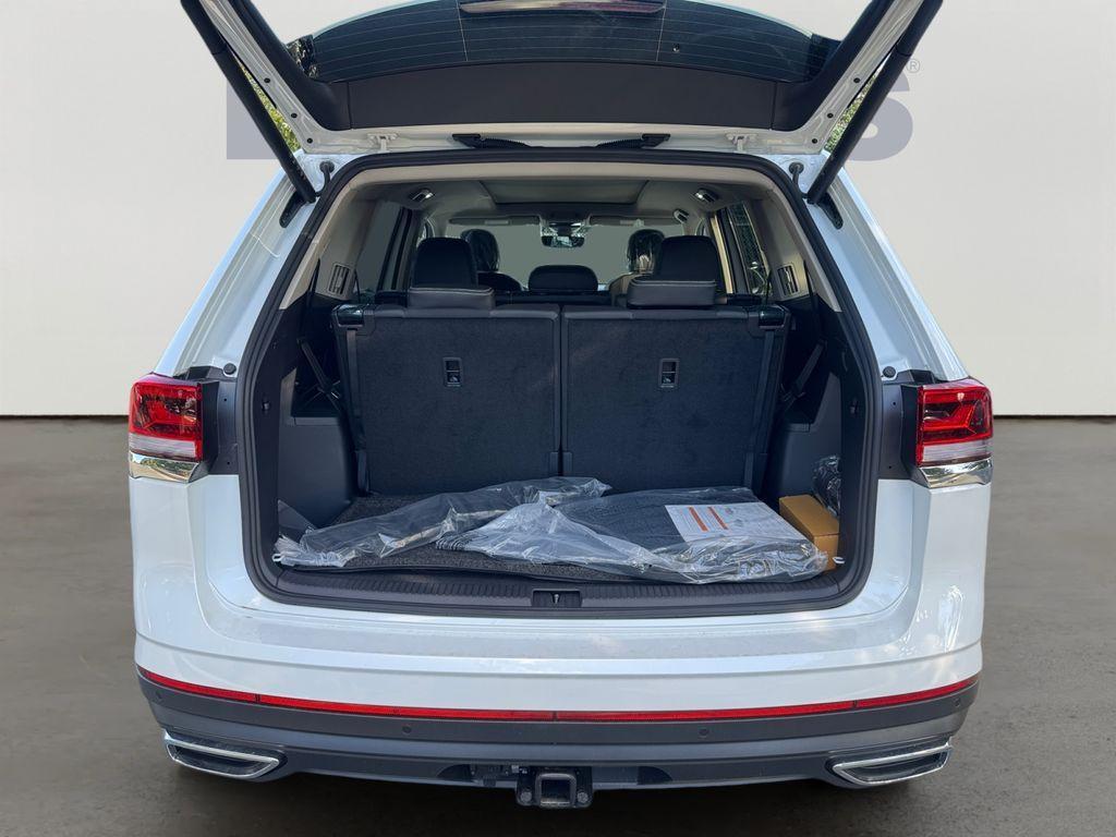 new 2026 Volkswagen Atlas car, priced at $46,186