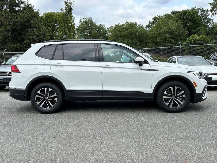 new 2024 Volkswagen Tiguan car, priced at $25,674