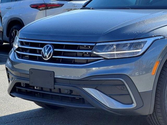 new 2024 Volkswagen Tiguan car, priced at $33,881