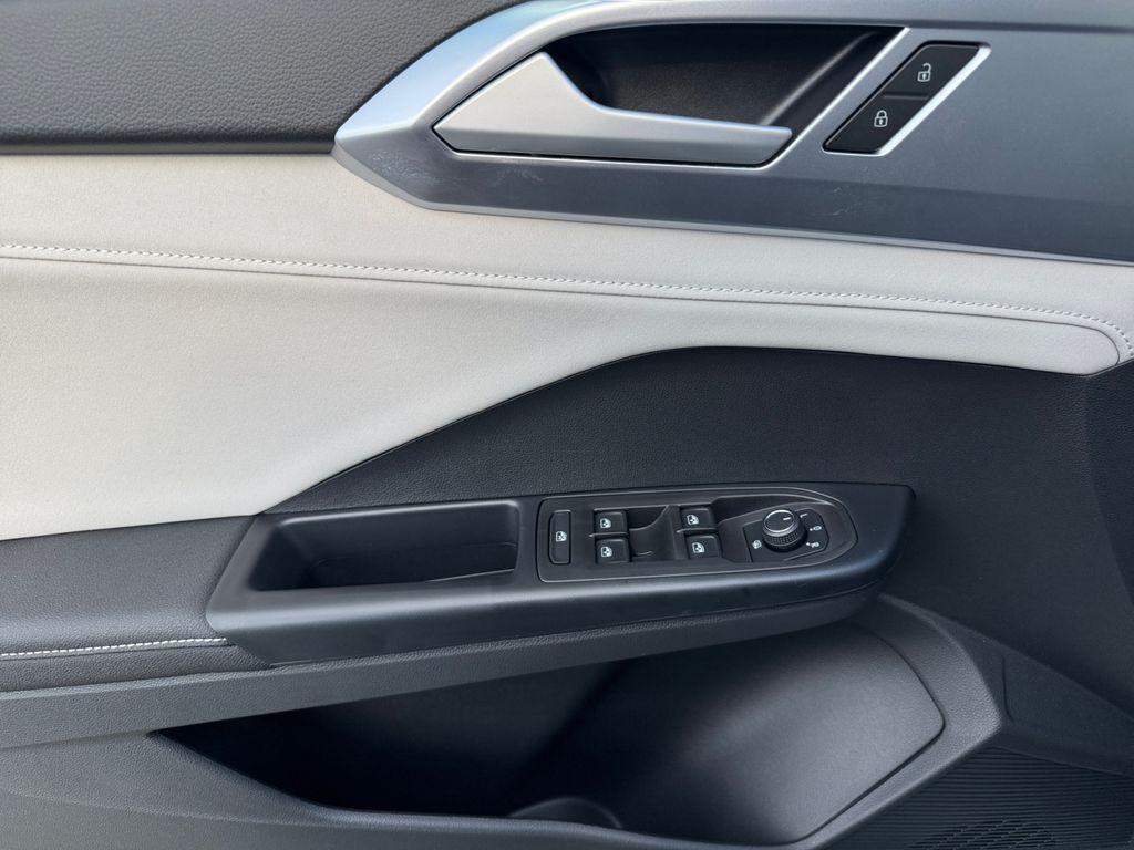 new 2026 Volkswagen Taos car, priced at $33,219