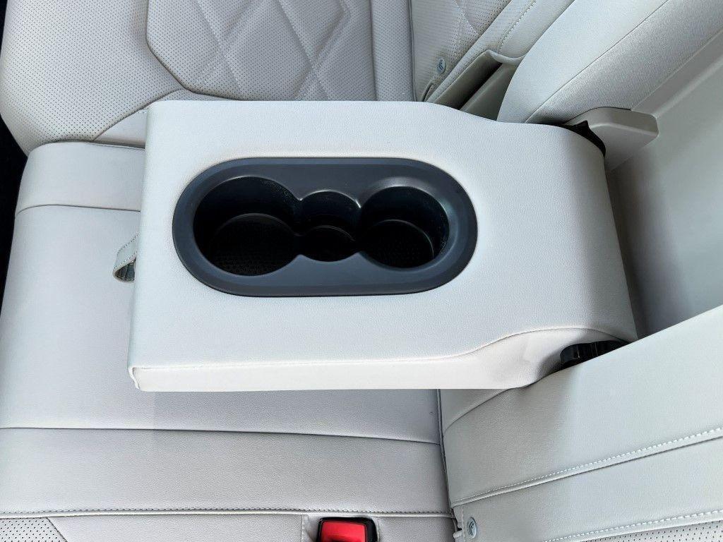 new 2025 Volkswagen Atlas car, priced at $37,198