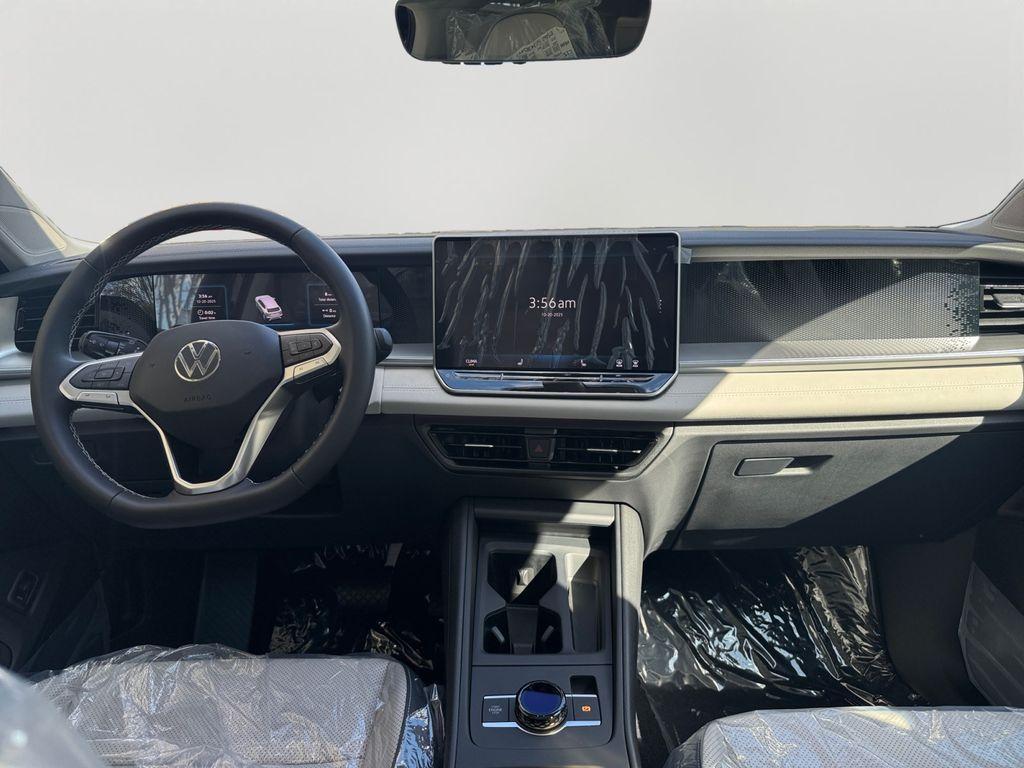 new 2025 Volkswagen Tiguan car, priced at $32,857