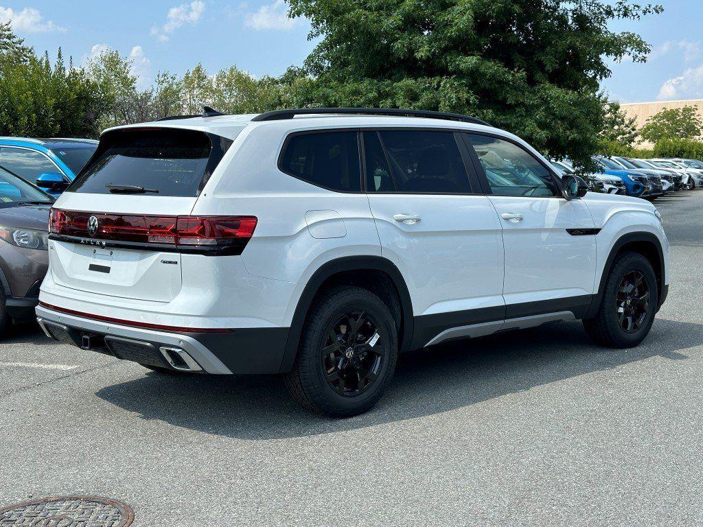 new 2024 Volkswagen Atlas car, priced at $46,580